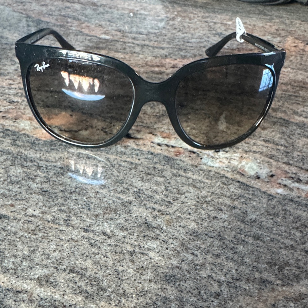 Ray-Ban Women's Black Sunglasses